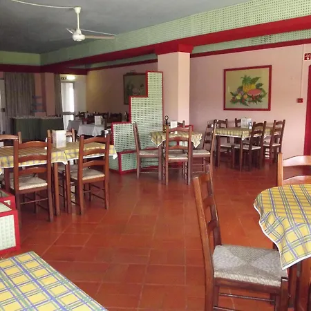 アパートホテル Turisticos Silchoro 3*